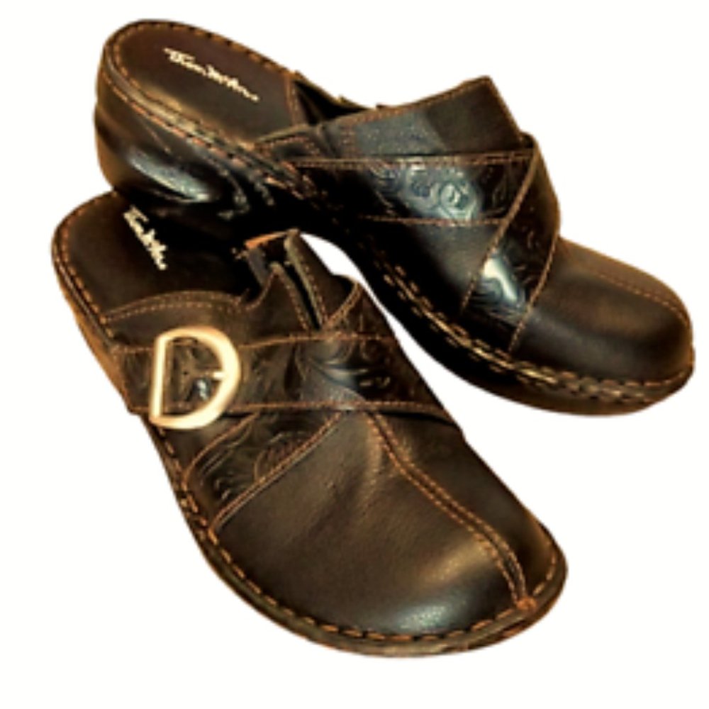 Vintage Thom McAn Women’s Shoes Brown Leather Clogs Slip-On Slides SZ 8